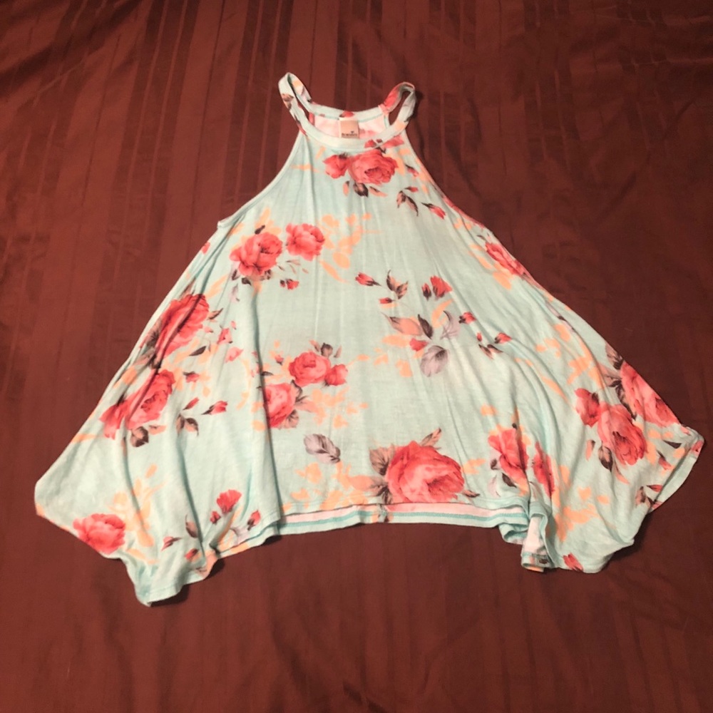 Brenda’s Cotton Floral Tank - Picture 2 of 8